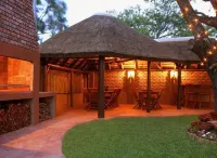 Treetops Guesthouse Hotels near Arkenstone