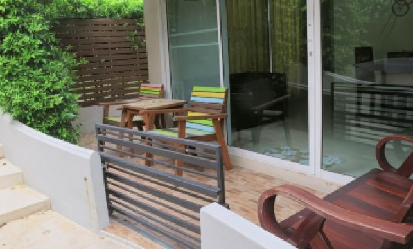 Q Zone Boutique House