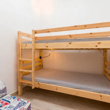 Cozy Fuseta Townhouse with Terrace & Roof Solarium, 5Min to Beach
