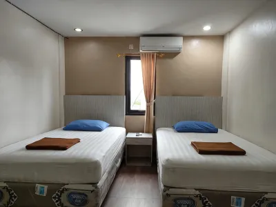 Penginapan Anak Raja - Palangkaraya Syariah Hotels near Taman Soekarno