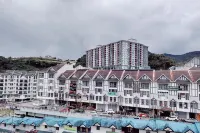 Star Regency by Plush