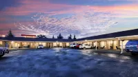 Top of the Town Motel - parking