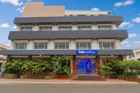 FabHotel Keerthi's Anupama - Nr Indira Gandhi Stadium Отели рядом с Аэропорт Виджаявада