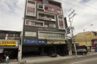 Jade Hotel and Suites