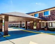 Quality Inn & Suites - Pet friendly