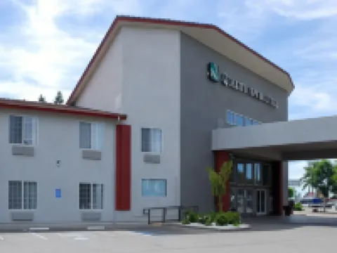 Quality Inn & Suites Fresno Northwest Hotels in Fresno