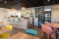 Sure Hotel by Best Western Rochefort-sur-Mer - 朝食