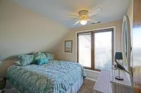 Lewes Beach Retreat 2 Minute Walk to Bay!