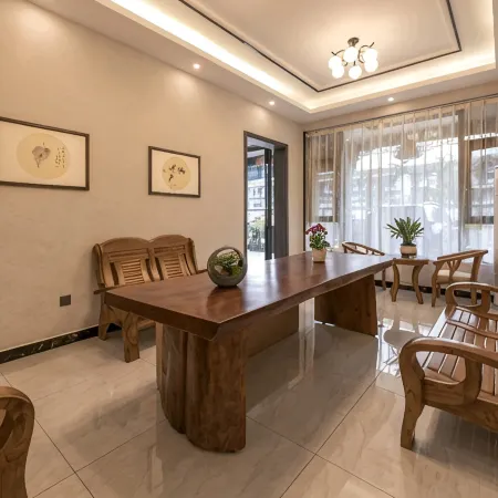 Hongya Danjinglou Hotel