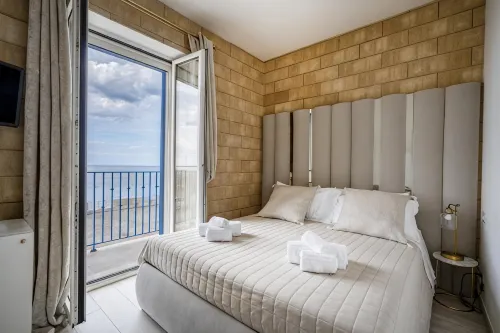 Altamarea - Sea view suites - Condos