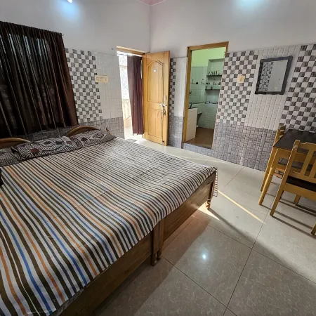 Jolly Homes - 400 Mtrs from ISKCON