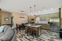 Raccoon Lake Retreat