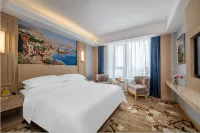 Vienna International Hotel (Changsha Science and Technology New Town Shaoguang Metro Station) - balcony