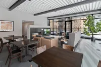 "Serenity of Evanston" 2 BDR/2Bath Modern-Luxe Suite - 4 ดาว