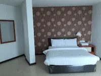 โรงแรมเปอร์มายซิบู โรงแรมในซิบู