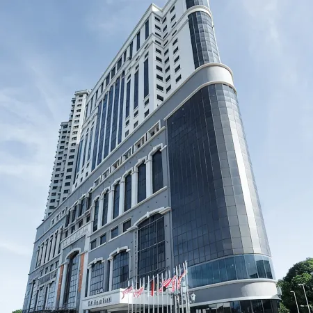 Renai Hotel Kota Bharu Отели рядом с достопримечательностью «Военный музей»