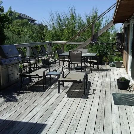 AIR CONDITIONED 4 Bed/2 Bath Beach House
