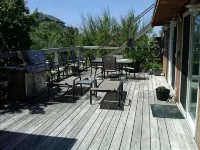 AIR CONDITIONED 4 Bed/2 Bath Beach House