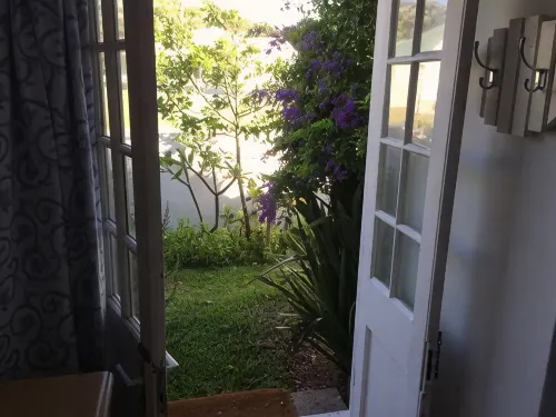 Breeze Inn Guesthouse