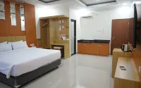 Manggala Trans Hotel - 2-Star