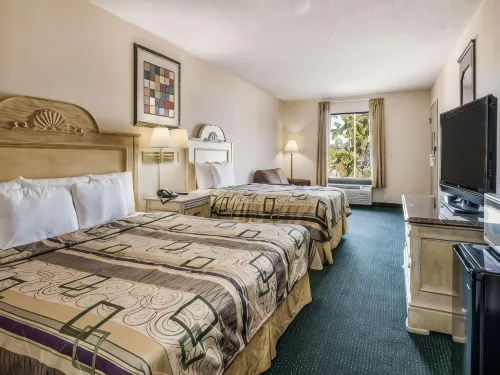 Rodeway Inn & Suites