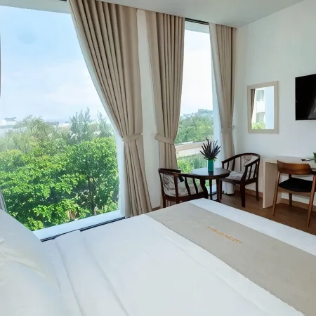 Lucky Hotel