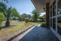 F4 Beach House Kitchen BBQ 3 Bedrooms Large Yard - Bungalows