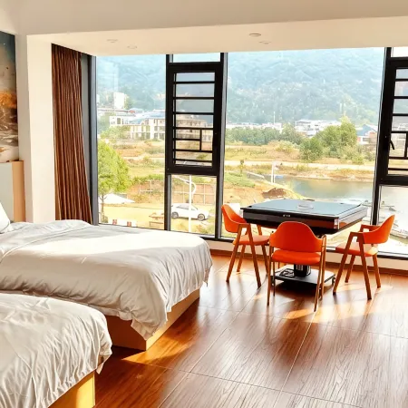 Daoyan Lake Residence Hotel