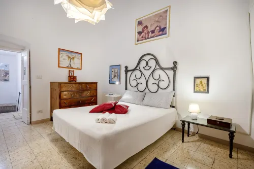 Corte Fiorita - City Center historical stay