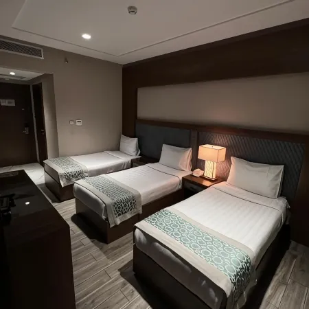 Violet Al Shisha Hotel Отели рядом с достопримечательностью «Пещера Хира»