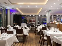 Qube Hotel Bergheim Hotels near Bergheim