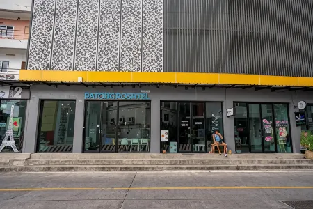 Patong Poshtel - Adults Only - Hostel