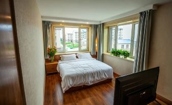 Tangwang Nanjing People's Summer Xuexiang Hotel