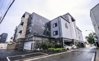 HOTEL VALT - ที่มีที่จอดรถ