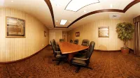 Holiday Inn Express & Suites MILWAUKEE NW – PARK PLACE by IHG