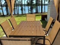 The Bone Yard Hotels in McCormick County
