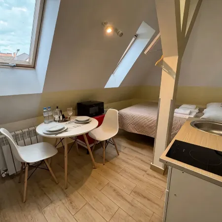 Na Prospekte Pobedy 65 Living Quarters