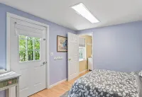 2 BR Lakefront Apartment on Black Lake - 3-Star