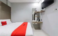 紅門酒店普拉斯-近雅加達印尼大商場 雅加達酒店