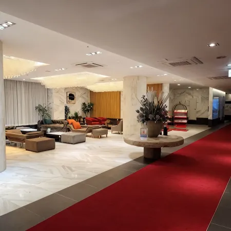 Ramada Jeju Hamdeok  Hotel Отели рядом с достопримечательностью «Парк Тольхарбан»
