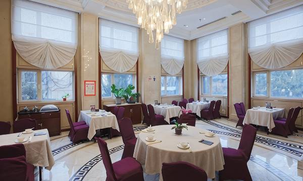 Yunteng Hotel