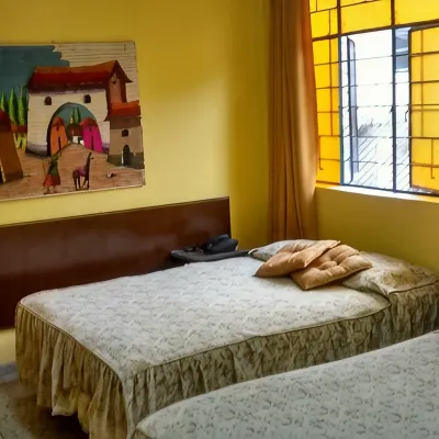 Hostal Iquique Hoteles cerca de Parque Universitario