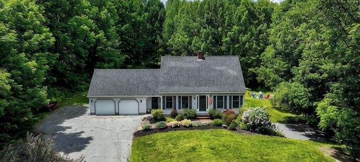 Peaceful Home in Central Maine Hotels in Kennebec County