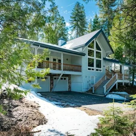 Mountain escape at luxury Monarch house Shaver Lake less than 5 minutes to lake