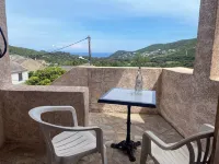 House in a picturesque village, sea and mountain view on GPS ( sisco couture) 西斯科住宿飯店