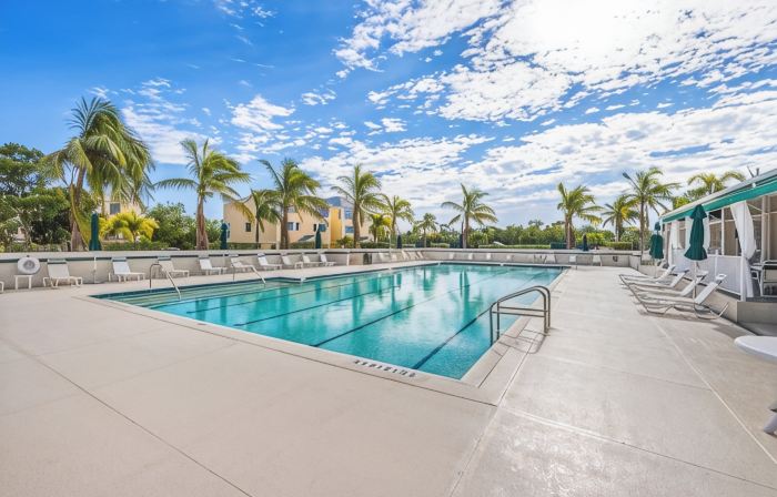 4-bedroom house on Longboat Key with beach only 150 yards away.
