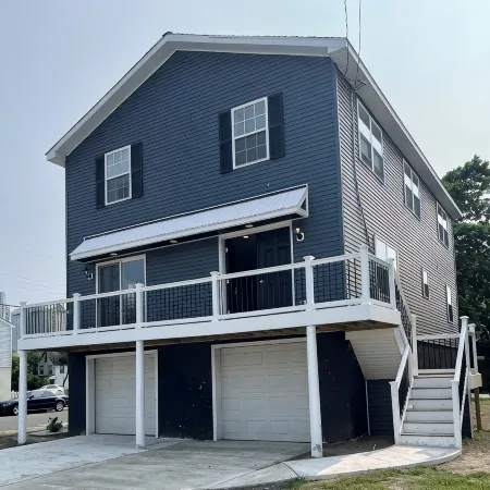 Exclusive Shore Home- Fifa World Cup Hosting with 5 Bedrooms, AC, WiFi & Parking