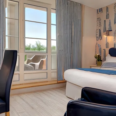 Hôtel la Ramade Hotels in Manche