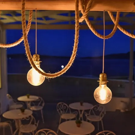 Adamas Hotel