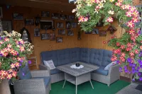 NEW since January 2015: Apartment with a sunny courtyard, garden and pool